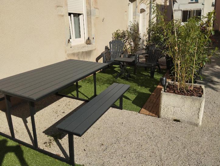 Maison De Village Appartement Rdc Avec Terrasse Gy Екстер'єр фото