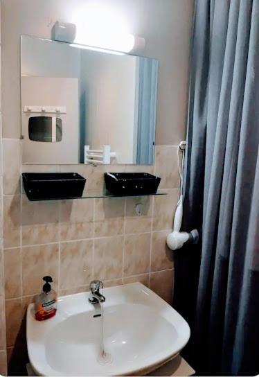 Maison De Village Appartement Rdc Avec Terrasse Gy Екстер'єр фото